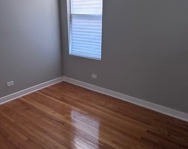 4117 S Albany Avenue - Photo Thumbnail 5