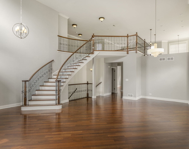 1015 White Pine Lane - Photo Thumbnail 1