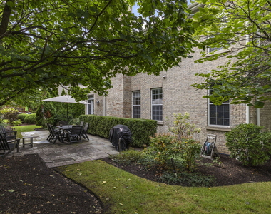 1015 White Pine Lane - Photo Thumbnail 15