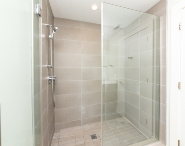 2111 S Halsted Street - Photo Thumbnail 16