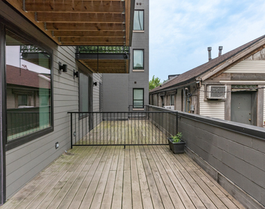2111 S Halsted Street - Photo Thumbnail 21