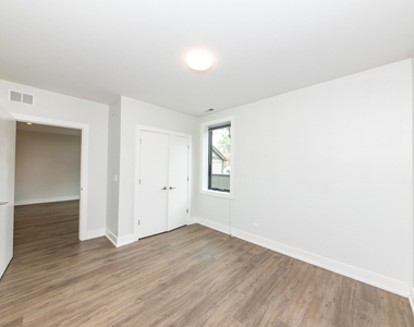 2111 S Halsted Street - Photo Thumbnail 14
