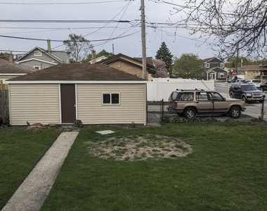 11225 S Sawyer Avenue - Photo Thumbnail 19