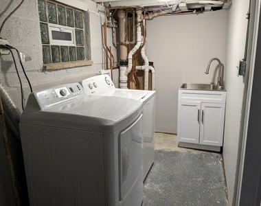 11225 S Sawyer Avenue - Photo Thumbnail 16