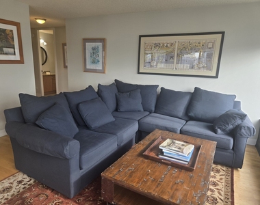 30 E Huron Street - Photo Thumbnail 1