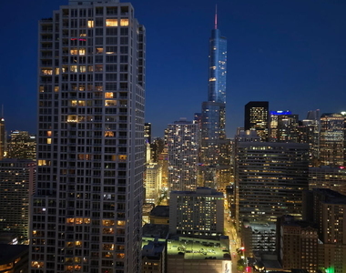 30 E Huron Street - Photo Thumbnail 2