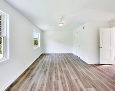 1444 Seminole Road - Photo Thumbnail 18