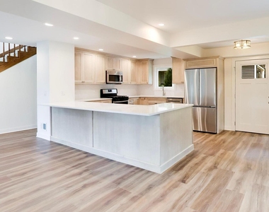 1444 Seminole Road - Photo Thumbnail 5