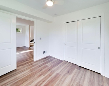 1444 Seminole Road - Photo Thumbnail 12