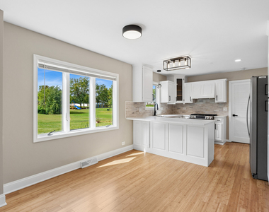 3506 Donovan Drive - Photo Thumbnail 12