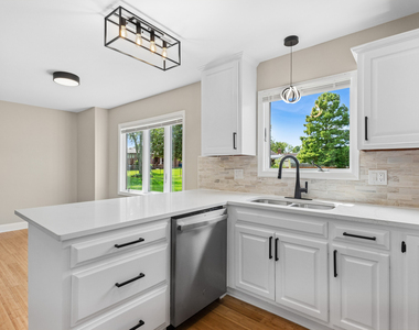 3506 Donovan Drive - Photo Thumbnail 9