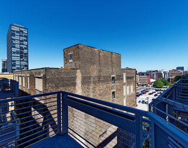 933 W Van Buren Street - Photo Thumbnail 14