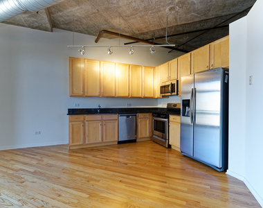 933 W Van Buren Street - Photo Thumbnail 1