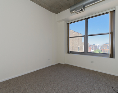 933 W Van Buren Street - Photo Thumbnail 7