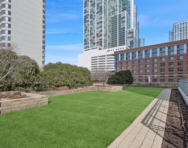1250 S Michigan Avenue - Photo Thumbnail 18