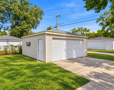 14229 S Blaine Avenue - Photo Thumbnail 11
