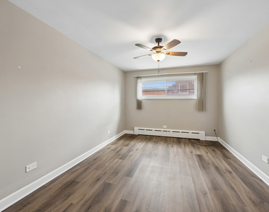 1211 Homestead Road - Photo Thumbnail 13