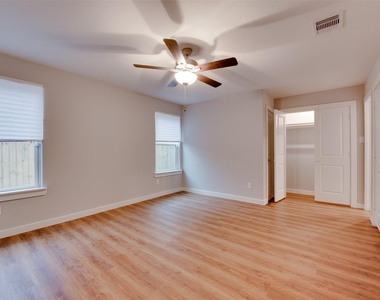 2702 Reid Street - Photo Thumbnail 23