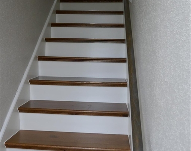 2100 Tanglewilde Street - Photo Thumbnail 5