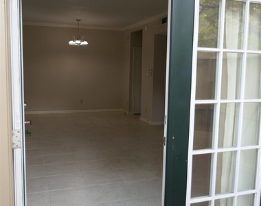 2100 Tanglewilde Street - Photo Thumbnail 11