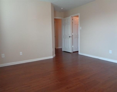 13318 Ambrosa Drive - Photo Thumbnail 8
