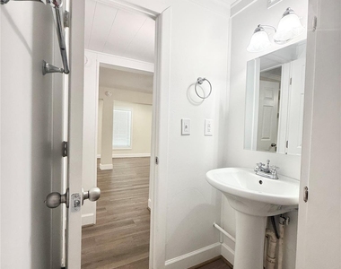 414 Murex Street - Photo Thumbnail 8