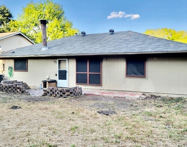 15950 Manfield Drive - Photo Thumbnail 14