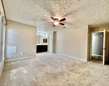 15950 Manfield Drive - Photo Thumbnail 8