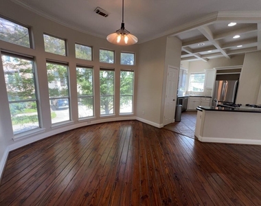 1304 Dart Street - Photo Thumbnail 12
