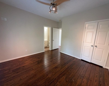 1304 Dart Street - Photo Thumbnail 14