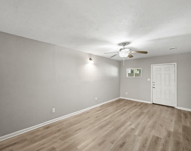 605 West Avenue - Photo Thumbnail 1