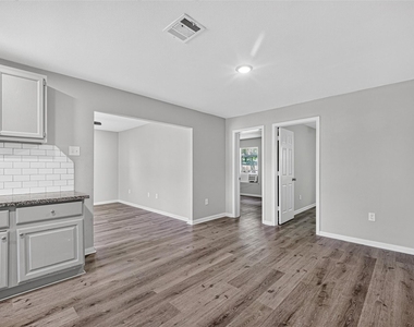 3408 Palm Avenue - Photo Thumbnail 10