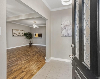1349 Mardi Lane - Photo Thumbnail 4
