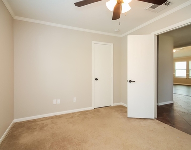 21610 Gannet Peak Way - Photo Thumbnail 11