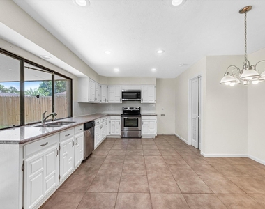 16811 Grouse Moor Drive - Photo Thumbnail 3