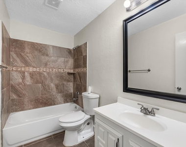 16811 Grouse Moor Drive - Photo Thumbnail 13
