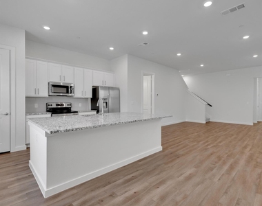 2709-501 Rockhill Road - Photo Thumbnail 7