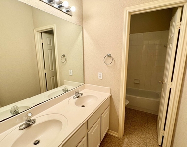 20922 Springport Court - Photo Thumbnail 36