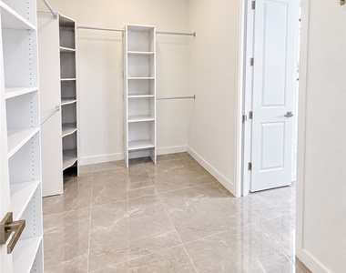 1122 Nw 15th Street - Photo Thumbnail 11