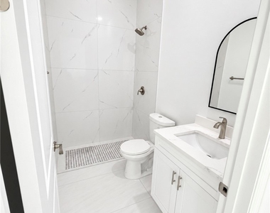 3409 31st Street W - Photo Thumbnail 13