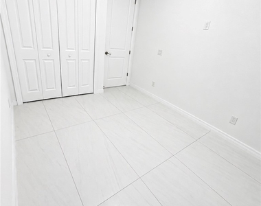 3409 31st Street W - Photo Thumbnail 11