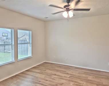 20243 Louetta Crossing Drive - Photo Thumbnail 11