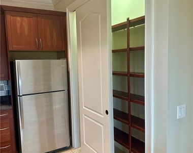 1625 Se 46th Street - Photo Thumbnail 4