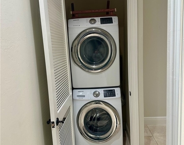 1625 Se 46th Street - Photo Thumbnail 10