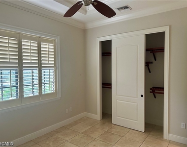 1625 Se 46th Street - Photo Thumbnail 7