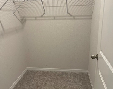 328 Jacaranda Parkway E - Photo Thumbnail 12