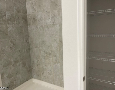 328 Jacaranda Parkway E - Photo Thumbnail 10