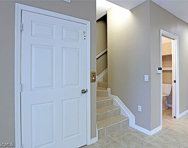 9836 Catena Way - Photo Thumbnail 3
