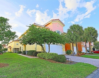 9836 Catena Way - Photo Thumbnail 2