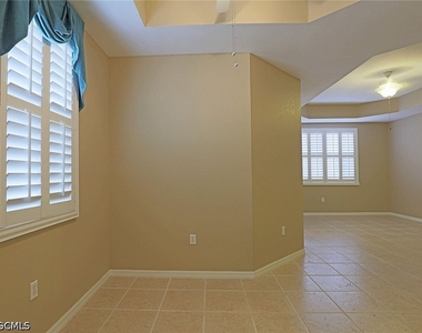 9836 Catena Way - Photo Thumbnail 5